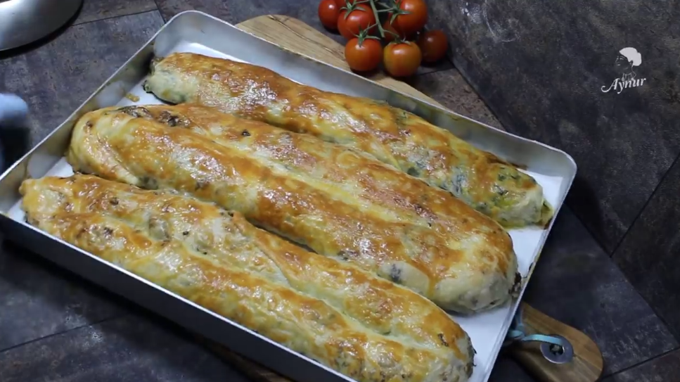 Türkische Laken Börek mit Hackfleisch Füllung I Çarşaf Böreği I ...